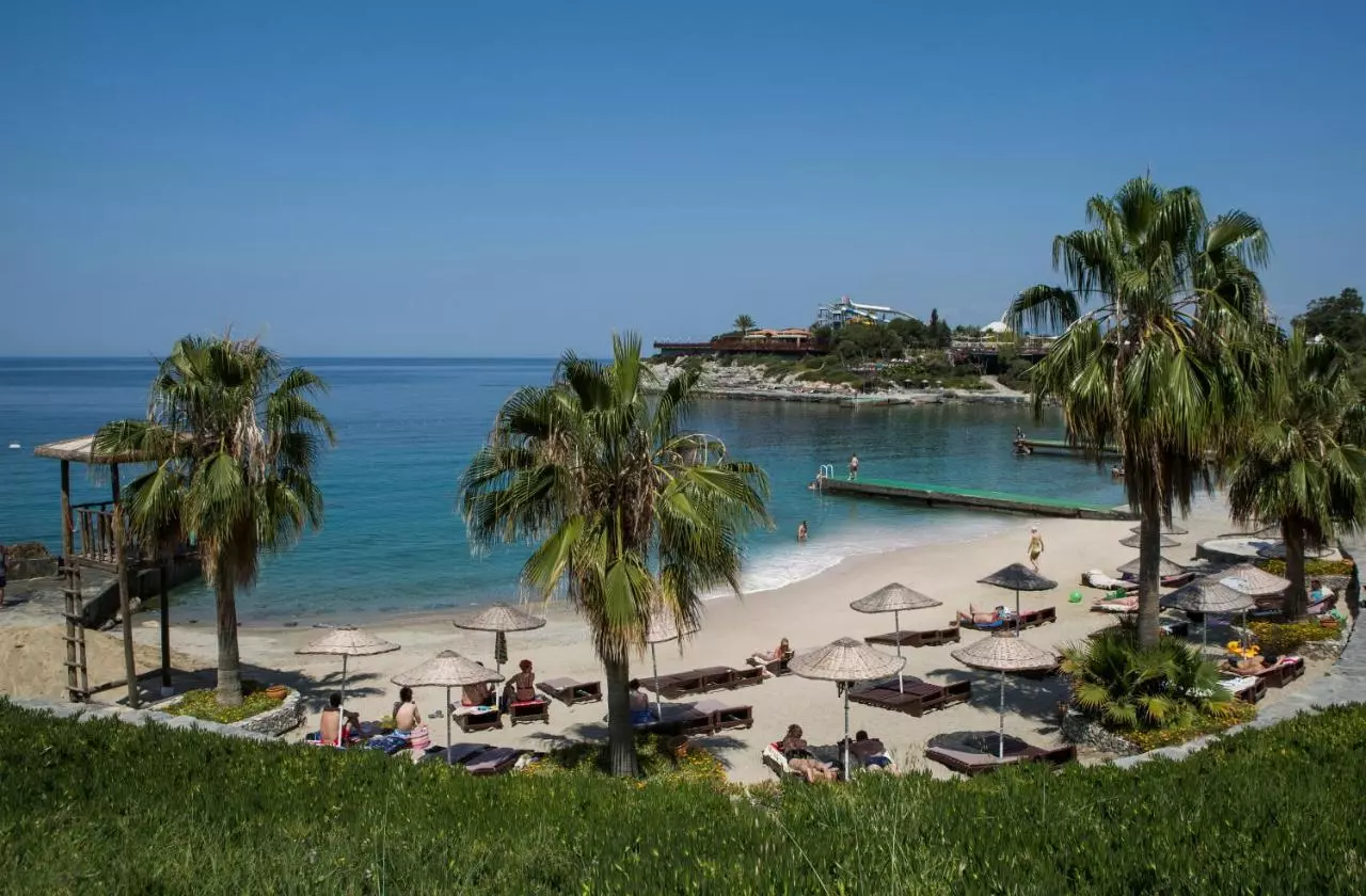 پاین بی هالیدی ریزورت